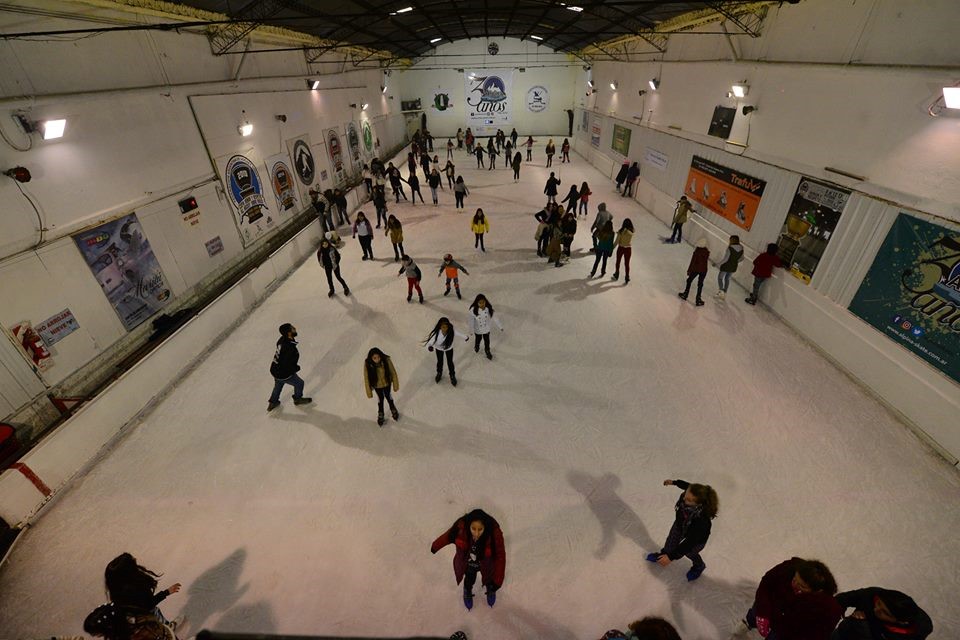 Flores: cierra Alpina Skate, la pista de hielo más grande de la Ciudad de Buenos Aires