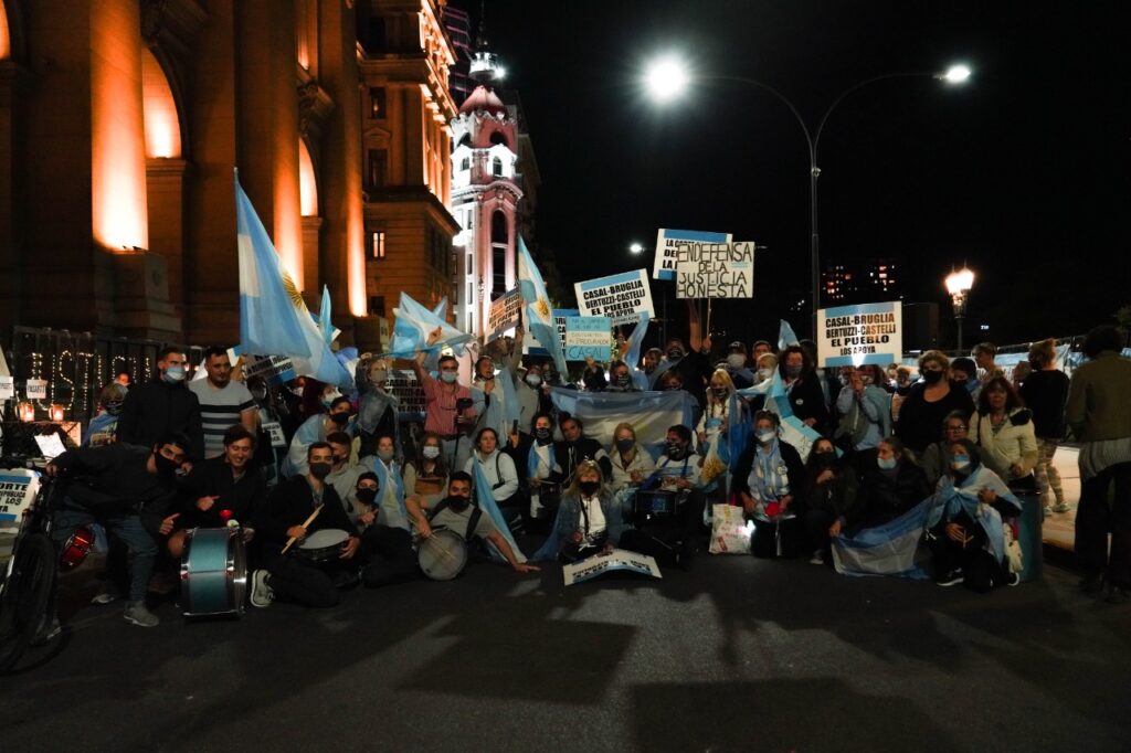 Convocan a una marcha en defensa de Bruglia, Bertuzzi y Castelli