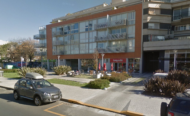 La Comuna 12 autoriza más mesas en la vereda del DoHo