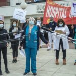 Profesionales del Hospital Garrahan y residentes de Nación van al paro y protestan en la 9 de Julio