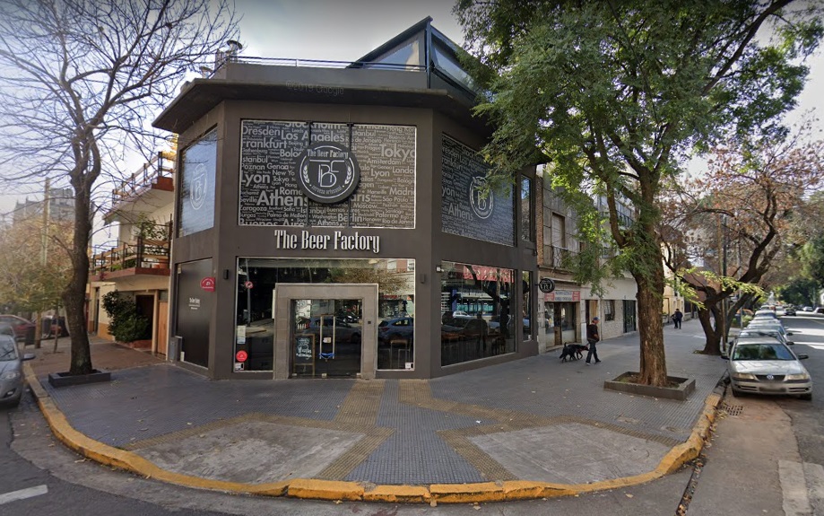 La Comuna 12 habilitó una nueva área gastronómica en la vía pública