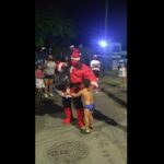 Papá Noel visitó la Feria de Emprendedoras de Barrio Mitre