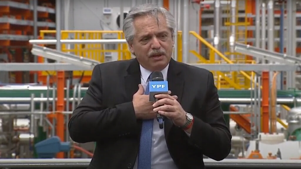 Alberto Fernández dijo que se podrá “vacunar a 300.000 personas antes de fin de año”