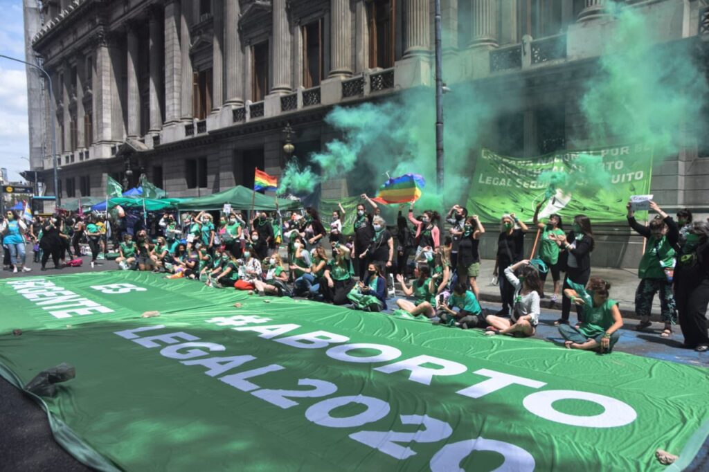 Harán una vigilia frente al Congreso durante el debate en Diputados sobre la legalización del aborto