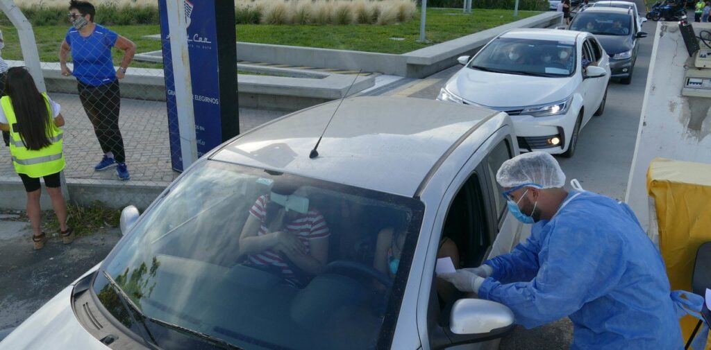 Turnos y nuevos centros de testeo para turistas y residentes que estuvieron de viaje