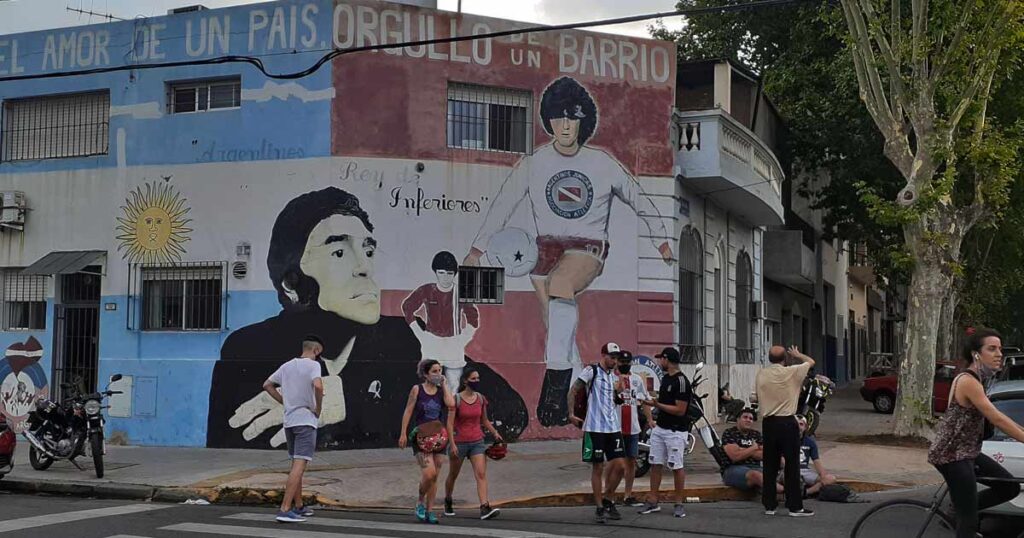 Villa General Mitre y La Paternal: Proponen que una calle se llame Maradona y crear un centro turístico en su memoria