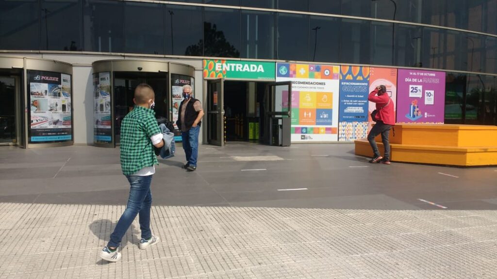 “Para mí son extras”: el tuit viral sobre el Dot que acumula más de 45.000 reacciones