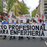 Enfermeros anuncian corte y acampe en la avenida 9 de Julio