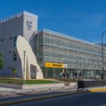 Día de los Derechos Humanos: colocan afiches en defensa de la Educación en la Sede Comunal 12