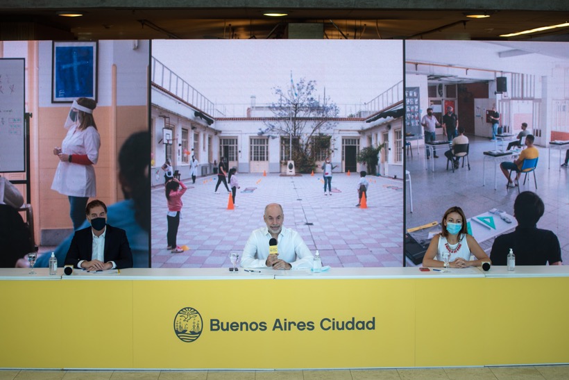 La vuelta a clases en la Ciudad será con “la mayor de presencialidad posible”