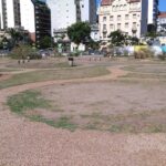 “No se banca más”: vecinos de la Manzana 66 piden mantenimiento en la plaza