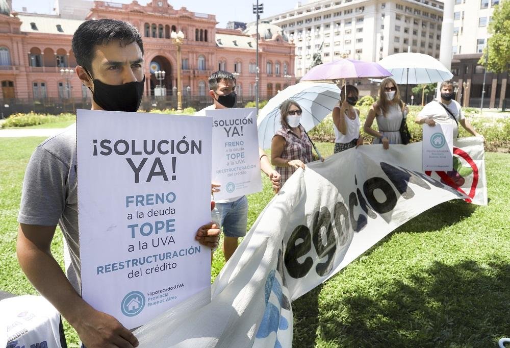 Hipotecados UVA montaron un acampe en Plaza de Mayo