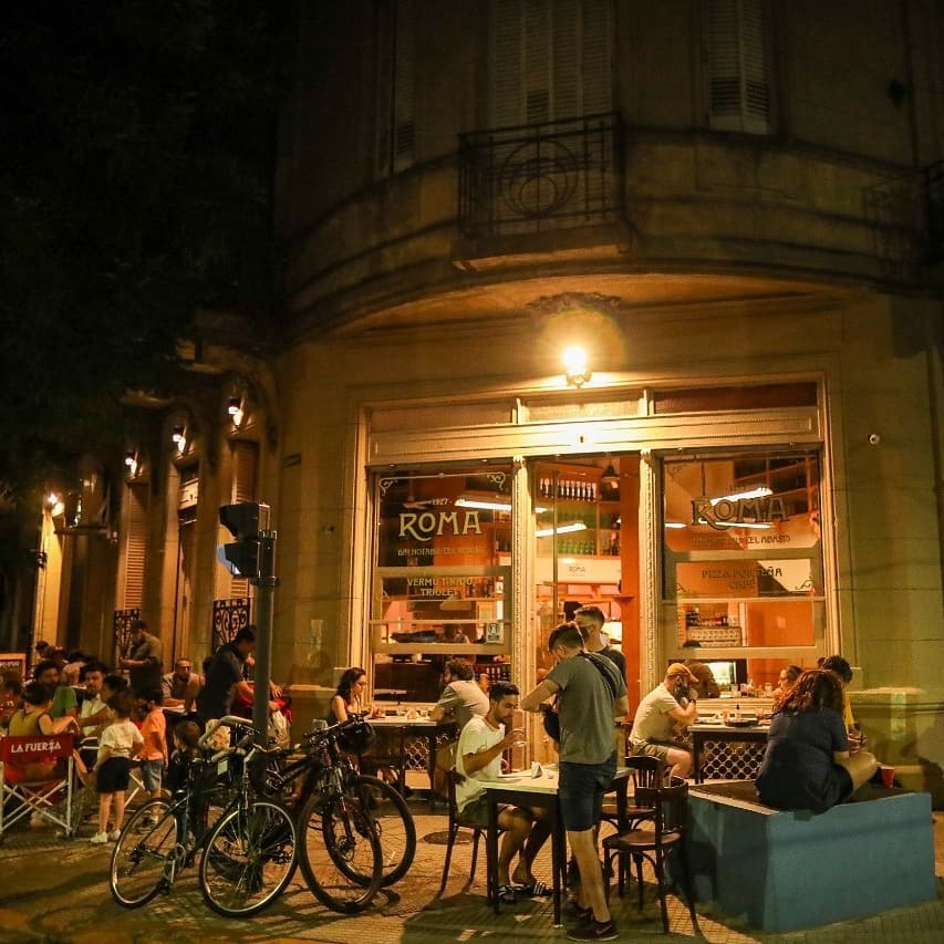 Bares Notables del Abasto: ciclo de charlas sobre patrimonio en Roma y El Banderín