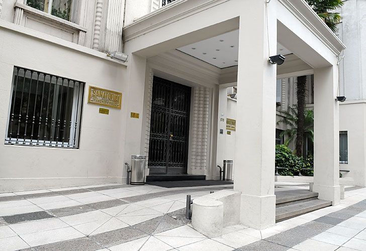 Por un fallo judicial, en el Sanatorio Otamendi suministraron dióxido de cloro a un paciente grave con Covid-19