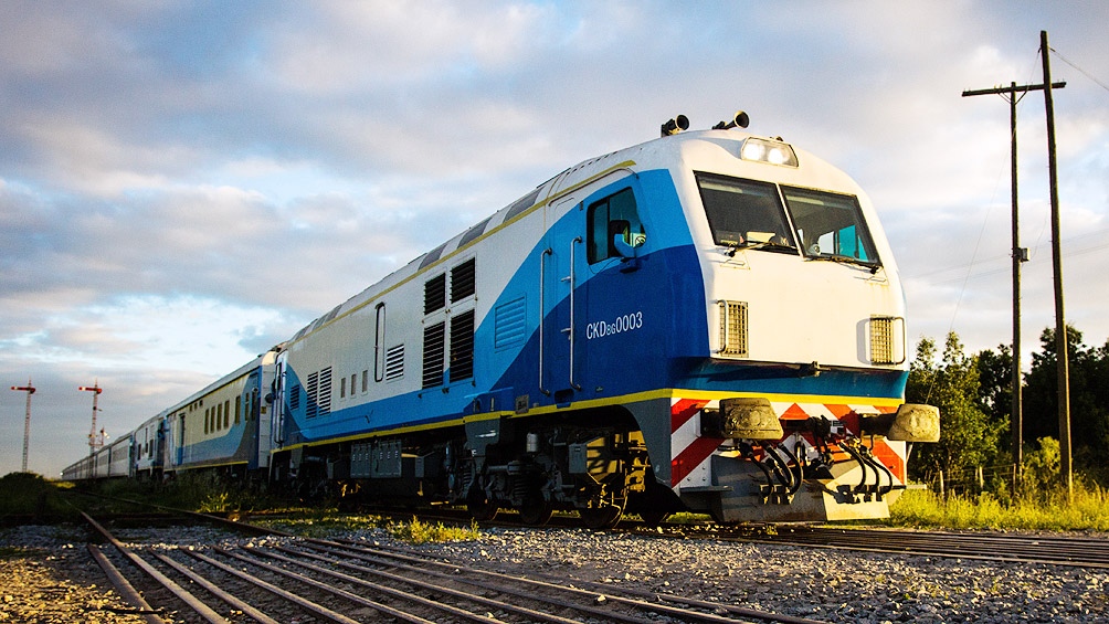 Habrá tres servicios de tren diarios entre CABA y Mar del Plata