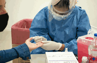 Continúan los testeos a docentes en la comuna 7