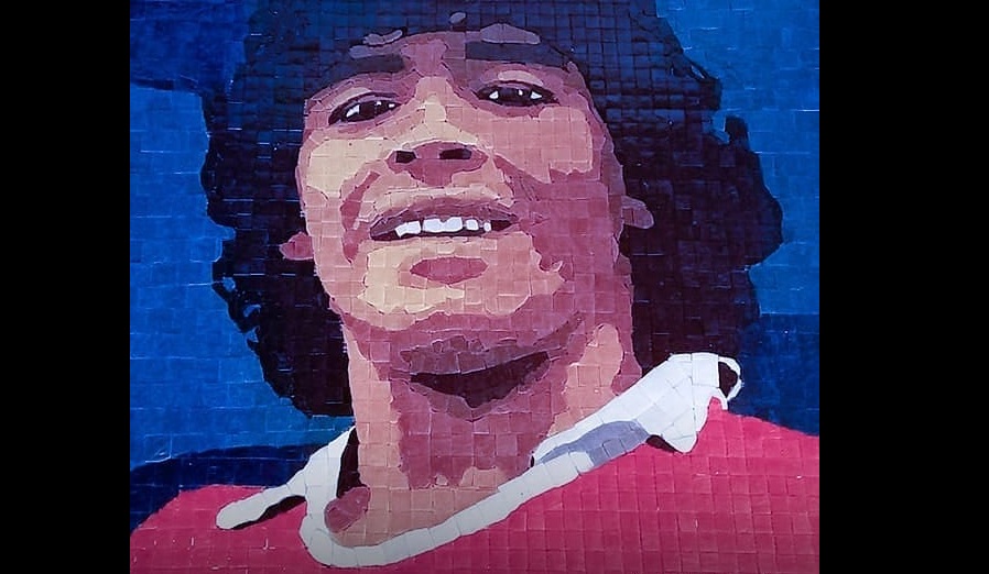 A tres meses de su muerte, inauguran un mosaico de Maradona en la esquina de la cancha de Argentinos Juniors
