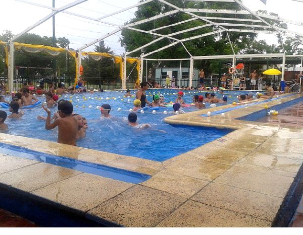 Natatorios municipales, una opción cómoda y accesible para hacerle frente al verano porteño