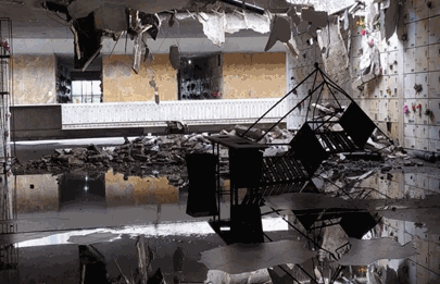 Se derrumbó parte de un techo del Cementerio de Flores