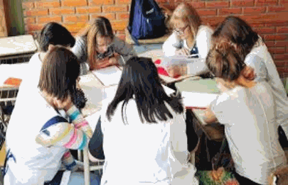 La Justicia suspendió la obligatoriedad de dar clases presenciales a una docente mayor de 60 años