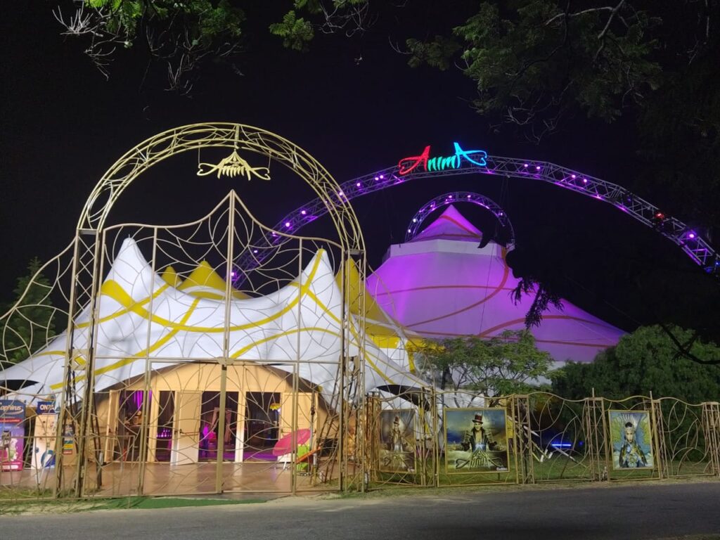 Escándalo: una espectadora agredió a una trabajadora en el circo de Flavio Mendoza en el Parque Sarmiento