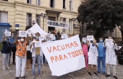 Trabajadores del Hospital Moyano piden por vacunas