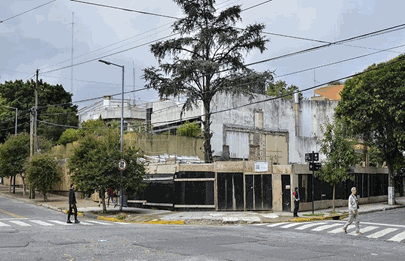 Preocupación en Parque Chacabuco por nuevas torres