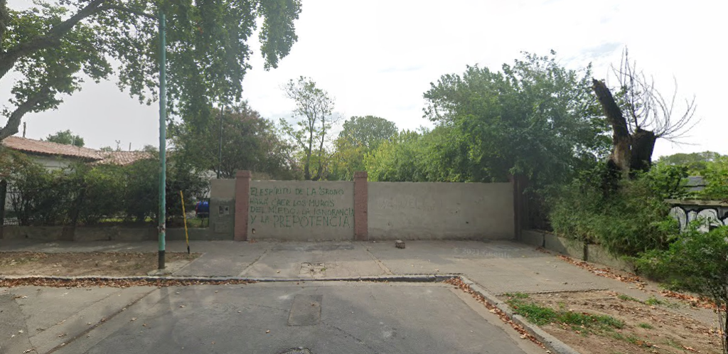 Vecinos piden rehabilitar los accesos al parque de la Facultad de Agronomía