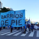 Barrios de Pie marcha en la avenida 9 de Julio y denuncia que Nación ajusta en comedores