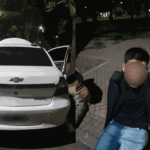 Cayeron buscados con pedido de captura en un auto robado en Barracas