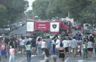 Muere niño atropellado por camión en Mataderos