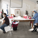 Centro de vacunación antigripal en el hospital Piñero