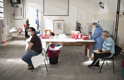 Centro de vacunación antigripal en el hospital Piñero