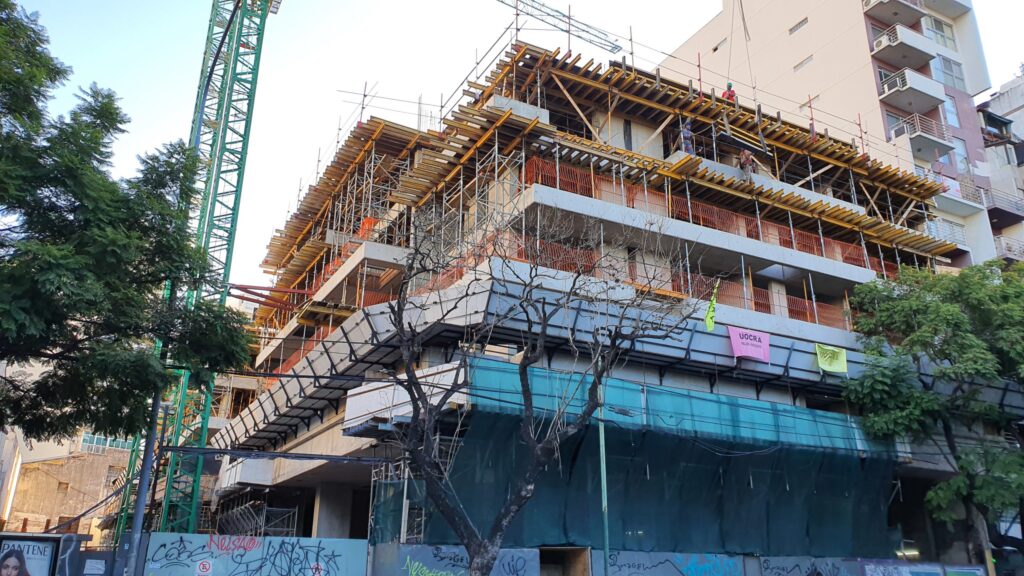 Palermo: la Justicia detuvo obras en dos torres por superar la altura reglamentaria