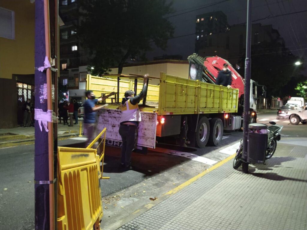 Ciudad desmontó un espectáculo de tango en Almagro