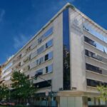 Ciudad ordenó que también las clínicas deben “reprogramar y suspender” cirugías no urgentes por 30 días