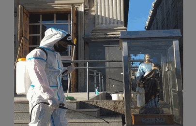 Sanitación del entorno de la iglesia de San José de Flores