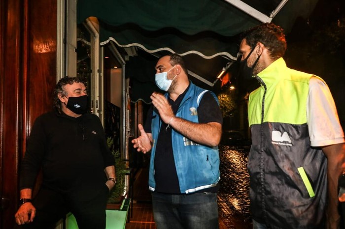 El primer fin de semana con restricciones, cinco bares en infracción fueron clausurados