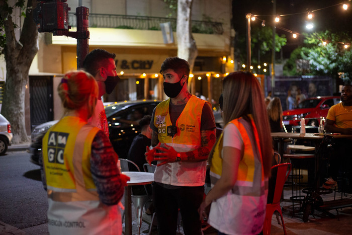 En detalle, todas las restricciones en el AMBA que figuran en el DNU