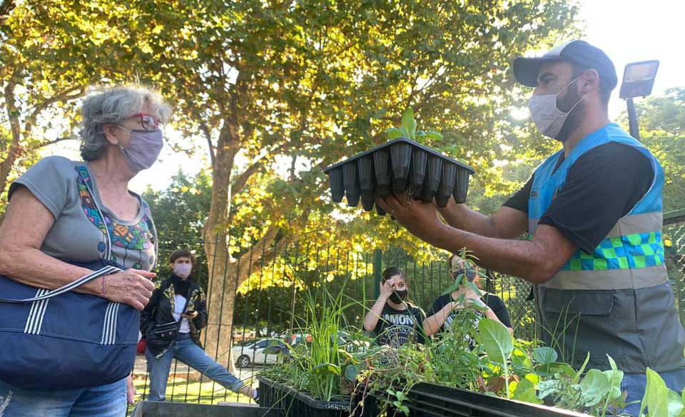 Nueva huerta comunitaria en el Parque Centenario