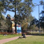 Buscan a la dueña de un perro que mordió a una niña en el Parque Saavedra