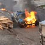 Un patrullero se incendió en movimiento en Villa Soldati