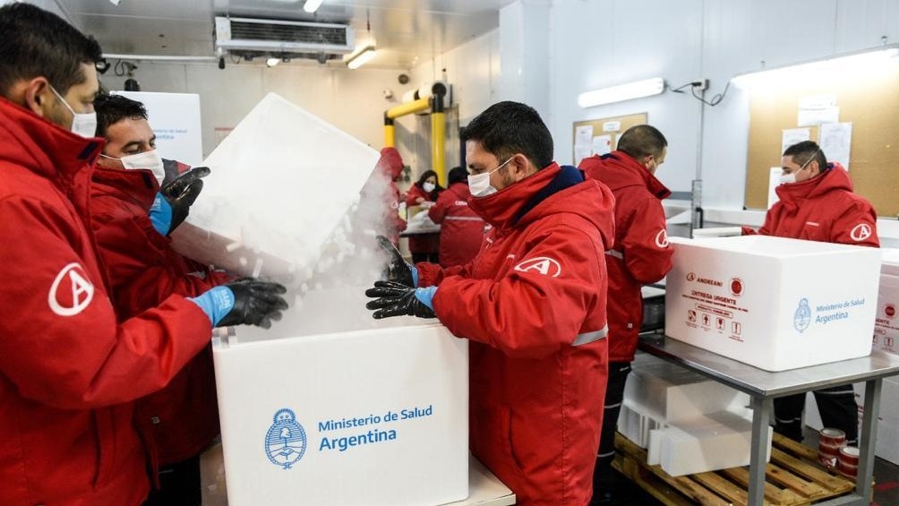 Ciudad recibió 54.200 vacunas de Astrazeneca