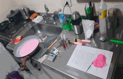 Encuentran “cocaína rosa” en Villa Lugano