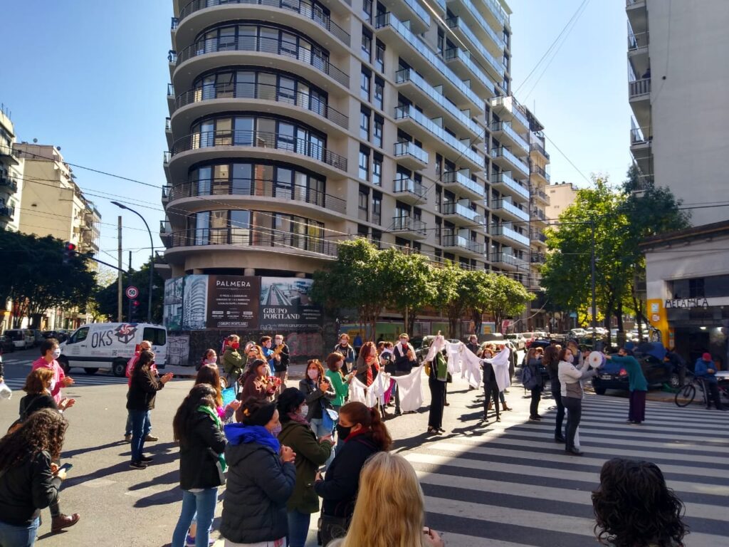 Almagro: ruidazo de la comunidad educativa y fallecimiento de un portero del colegio Galileo