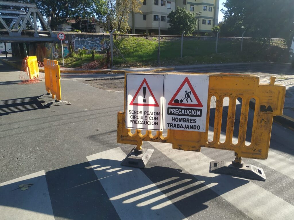 Repavimentan la calle Plaza, altura Ruiz Huidobro