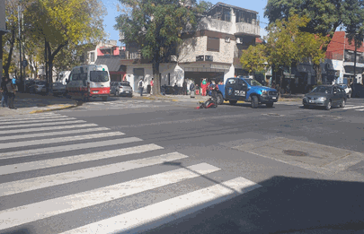 Mataderos: Nuevo choque en la esquina en que los vecinos no parar de pedir un semáforo