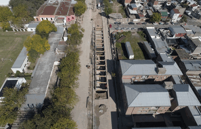 Importante obra hidráulica cruza la Autopista Cámpora