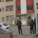 Vecinos aseguran que los narcos los protegen