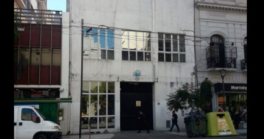 Villa Crespo: Denuncian al Gobierno de la Ciudad por la subasta de un edificio público